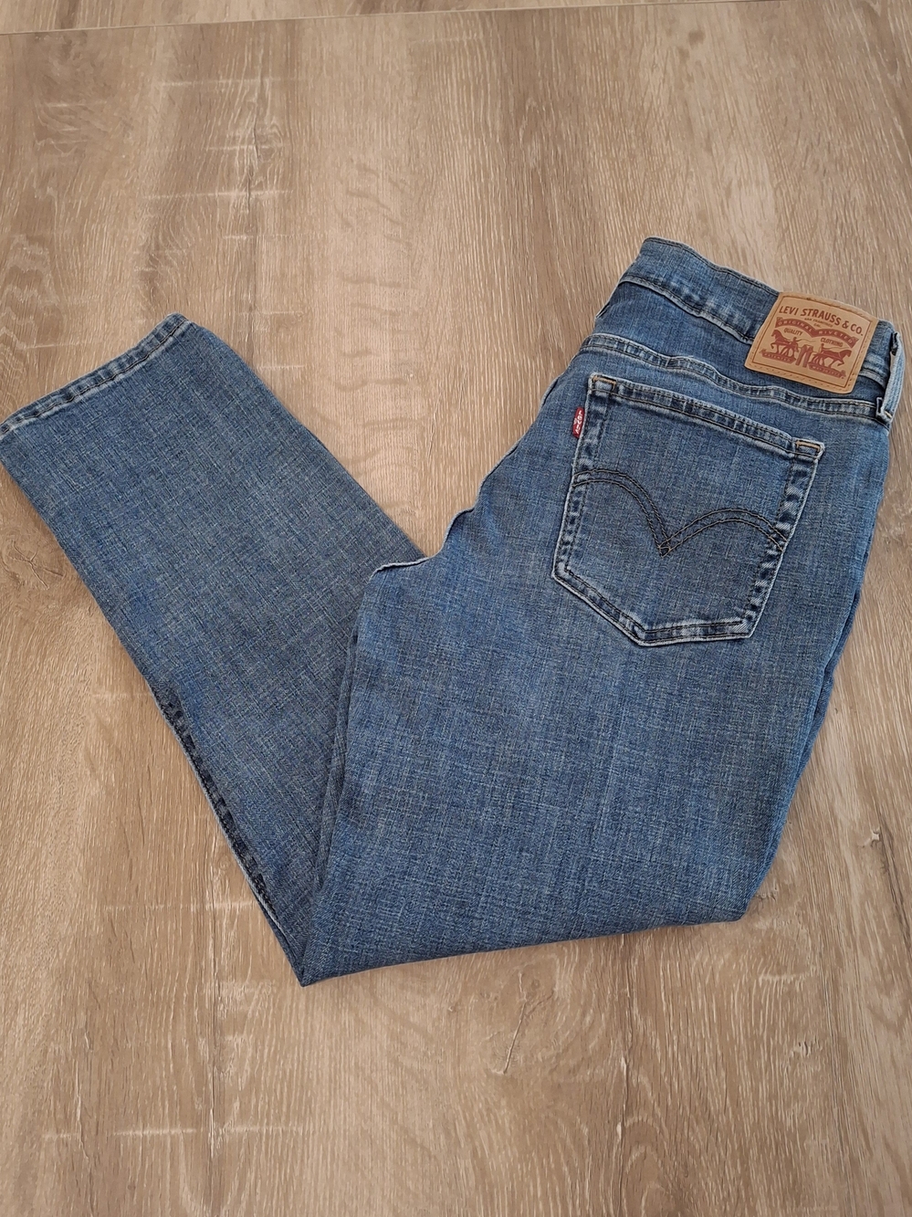 Levi's New Boyfriend Distressed Jeans Women's 30x27 Medium Blue *405*